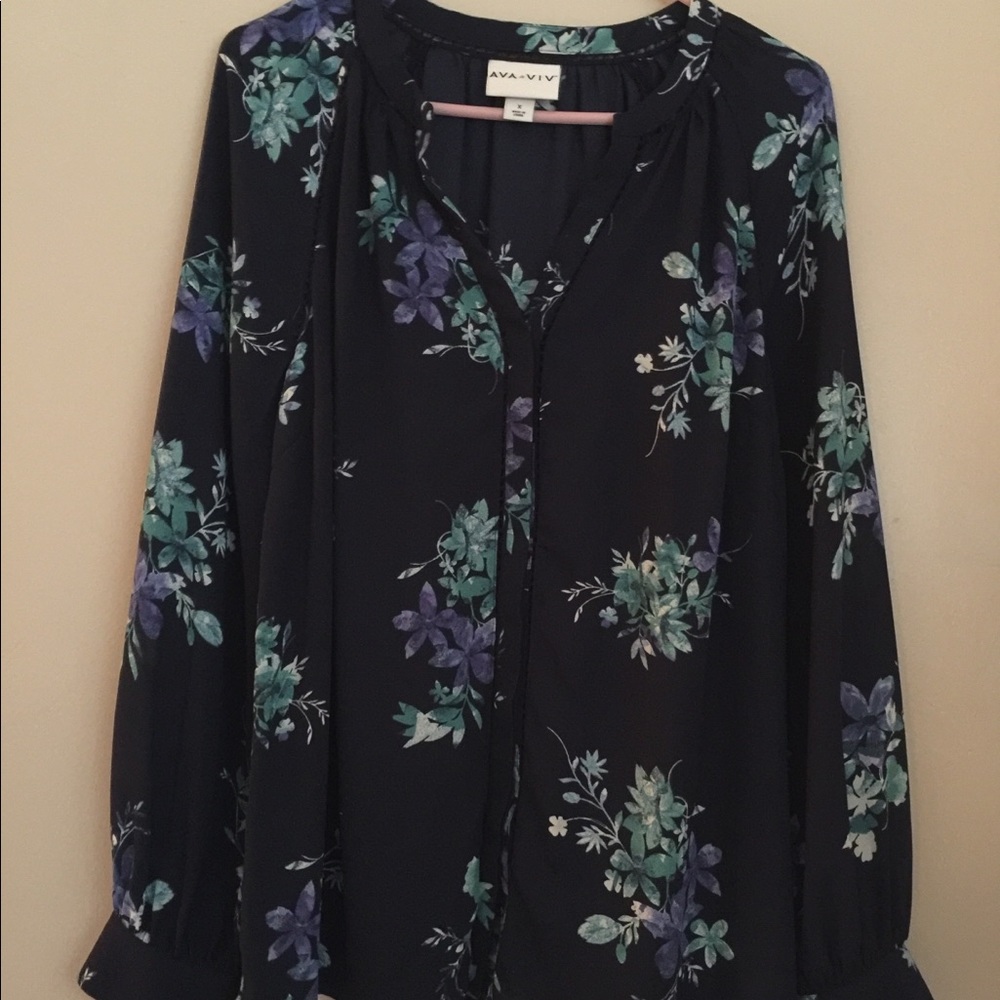 Ava and Viv blue floral long sleeve blouse